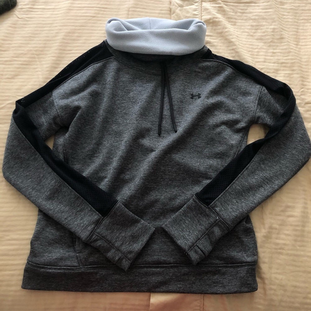 Turtle neck sweatshirt